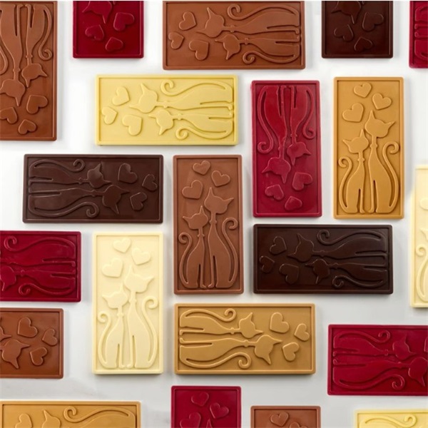 PAVONI TÁBLÁS CSOKI KÉSZÍTŐ FORMA MINOU/MACSKÁK 3 DB 15,4*7,7*0,9 CM